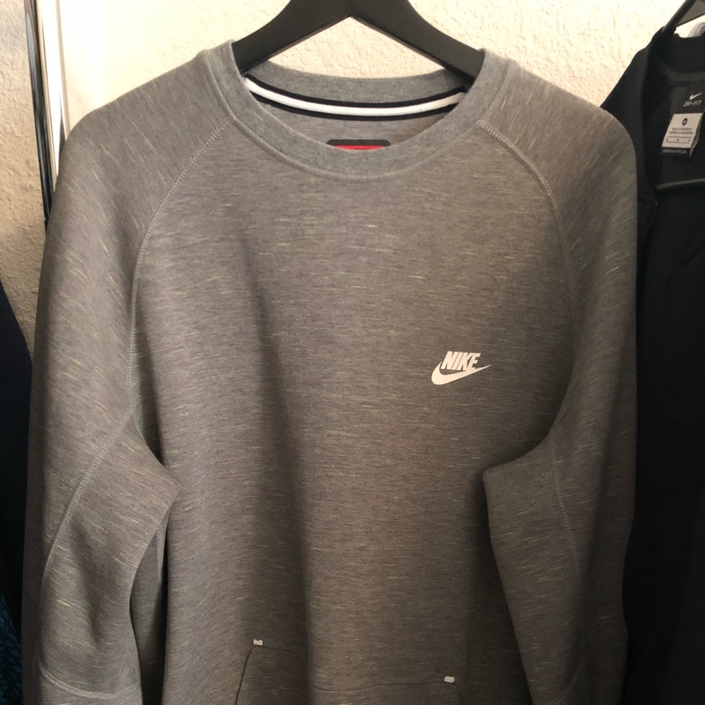 Nike Tech Fleece Crewneck Sweater